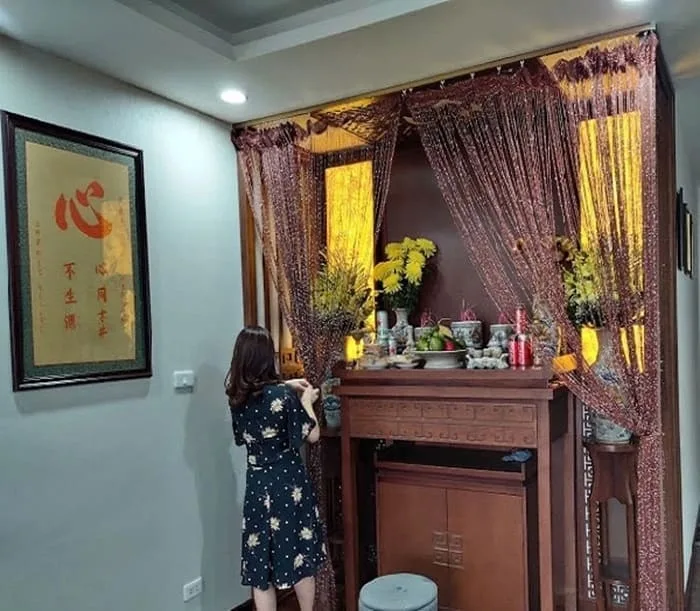Rèm che bàn thờ hạt nhựa pha lê