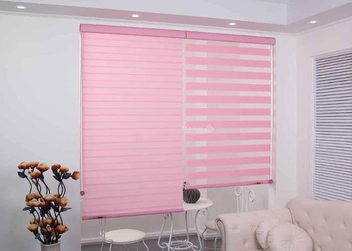 Mẫu rèm cầu vồng kéo tay