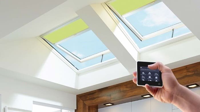 Rèm trần tự động ngày càng được yêu thích vì tính thẩm mỹ và che nắng tốt