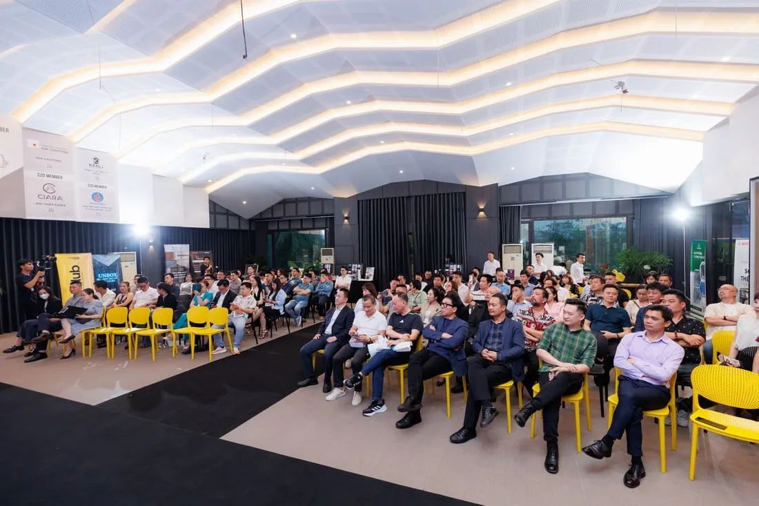 Khách mời tham dự sự kiện The Choice of Professionals do PSV HOME và Forest tổ chức tại Trung tâm Hội nghị Quốc gia, Hà Nội